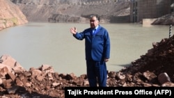 Tajik President Emomali Rahmon attends the construction-launching ceremony of the Roghun hydroelectric project some 100 kilometrers from the capital, Dushanbe, in October 2016.