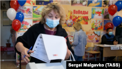 Крым: как проходит первый день выборов в Госдуму России (фотогалерея) 