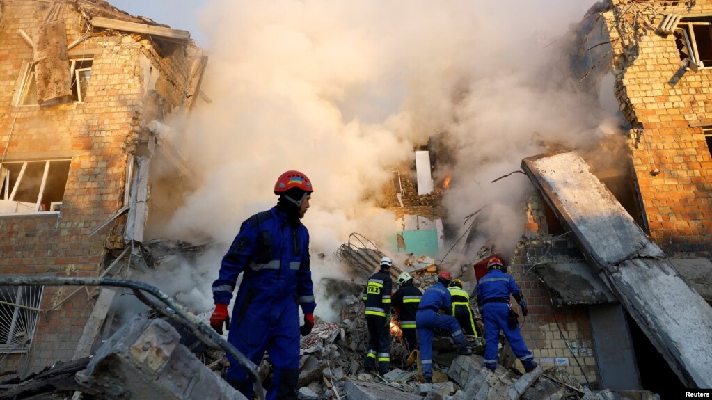 Ҳамлаи густардаи Русия бо садҳо мушаку дрон ба пойтахти Украина