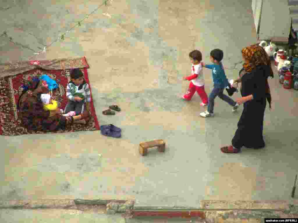 Birinji gatda &yacute;aşamagyň lezzedi. Aşgabat