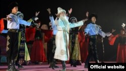 Бүткүл дүйнөлүк биринчи "Көчмөндөр оюндарынын" ачылышы. 2014-жыл. 