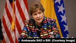 Američka senatorka Jeanne Shaheen tokom razgovora sa novinarima u Sarajevu, 8. oktobar 2026