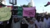 کراچۍ: د پروېز مشرف له هېواده وتلو پر ضد احتجاج