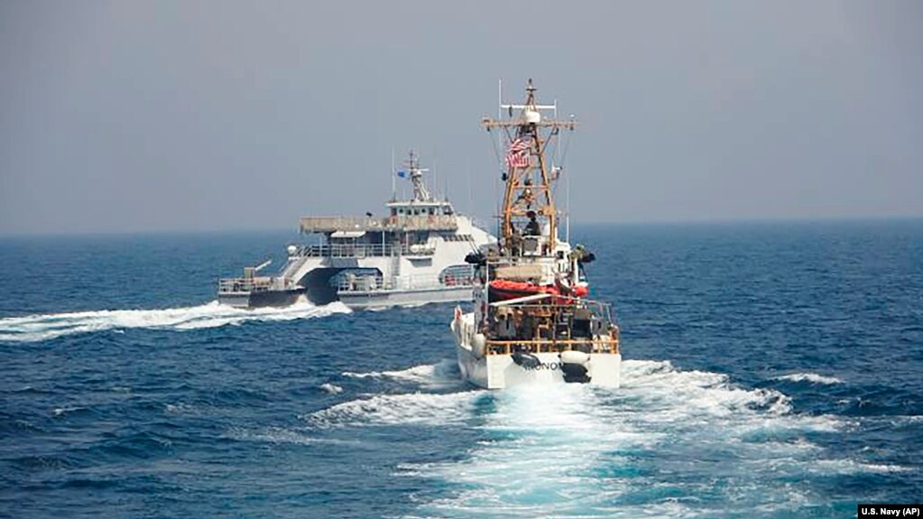 عکسی که نیروی دریایی آمریکا از مواجهه روز دوم آوریل منتشر کرده است