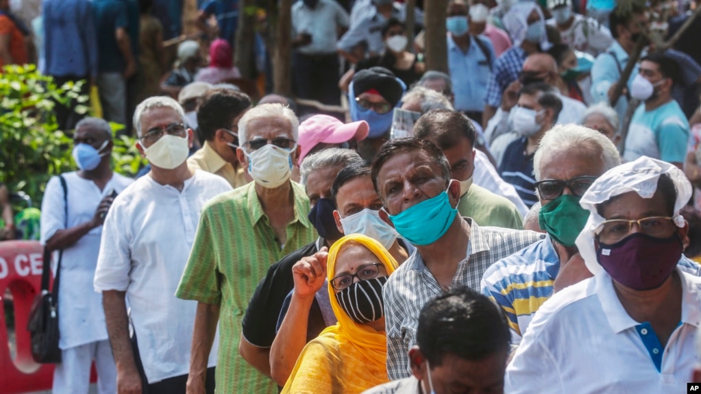 ВОЗ сообщила, что индийский штамм коронавируса вдвое заразнее обычного