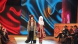 Касым хан менен Биби ханымдын образында.&nbsp;