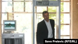 Milo Đukanović bivši premijer Crne Gore i predsednik DPS, prilikom ulaska u Skupštinu Crne Gore, 09. septembar 2011. 