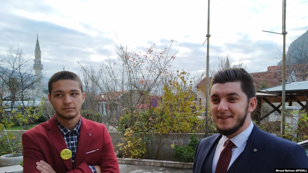 Učesnici konferencije mladih #TvojGlasJeBitan Nermin Topavčić i Kerim Kurpejović, Mostar Bosna i Hercegovina
