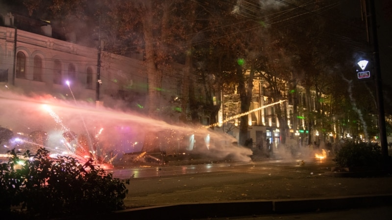 სუსის განცხადებით, აქციებზე Chlorobenzylidenemalononitrile გამოიყენეს