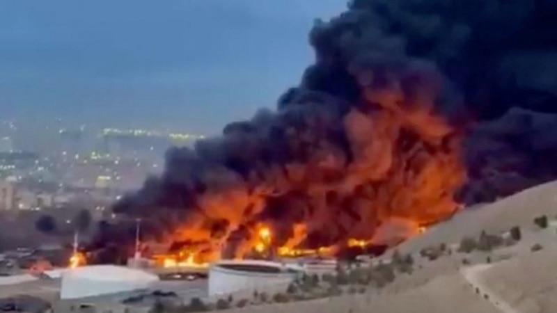 ბოლო თავდასხმების შემდეგ იწვის ირანის ნავთობის საბადოები