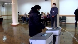 Low Turnout Marks Kyrgyz Parliamentary Elections