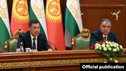 Кыргызстандын президенти Садыр Жапаров жана Тажикстандын президенти Эмомали Рахмон. 29-июнь, 2021-жыл. Дүйшөмбү шаары.