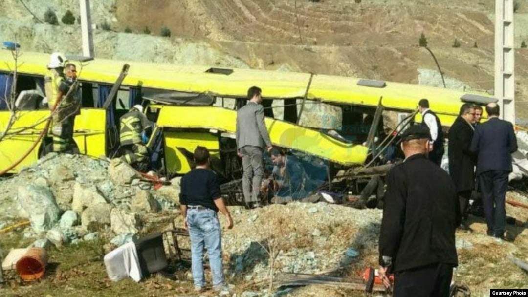 iRAN - Bus crash