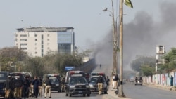 په کراچۍ کې د امریکاي کونسلګرۍ مخې ته د احتجاج پر مهال مرګژوبله رامنځ ته شوې. 