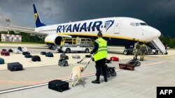 Самолёт Ryanair после вынужденной посадки в Минске. 23 мая 2021 года.
