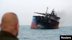 Fars körfəzində neft tankerinin vurulması