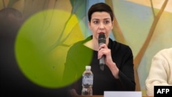 Марыя Калесьнікава падчас прэсавай канфэрэнцыі