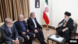 Supreme Leader Ayatollah Ali Khamenei meeting with Palestinian Islamic Jihad leader Ziad al-Nakhaleh, in Tehran, December 31, 2018