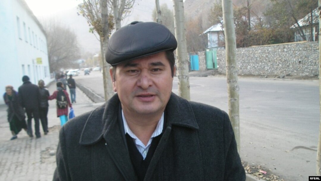 Rahmatillo Zoirov, the leader of the opposition Social Democratic Party of Tajikistan, is unable to make a living in his homeland, just like many other rank-and-file party members. (file photo)