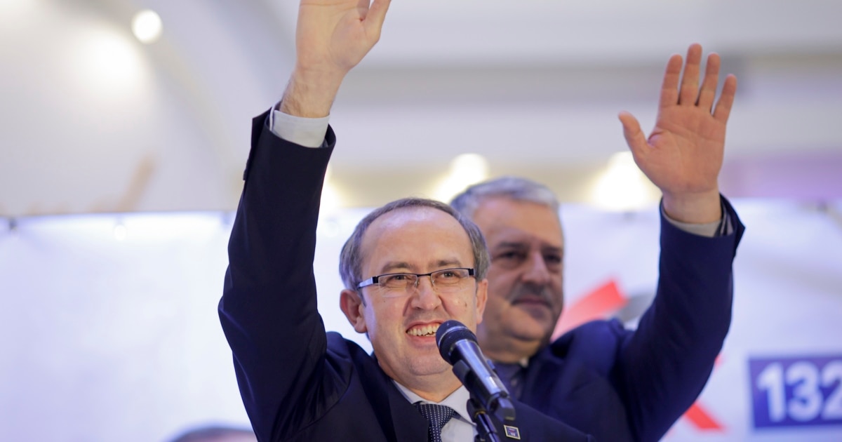 Avdullah Hoti thotë se do të garojë për kryetar të LDK së