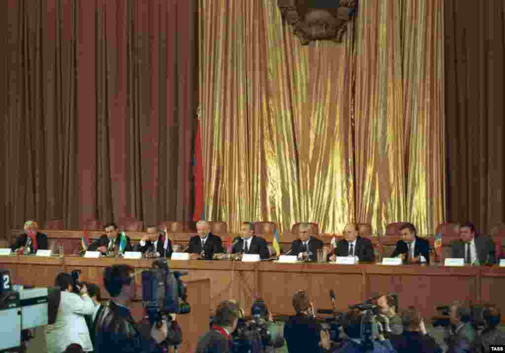 The leaders of the member states of the new CIS give a press conference in Almaty on December 12, 1991 (TASS) - Although many observers suspected that the CIS was little more than an effort by Moscow to maintain its influence in the area it refers to as "the post-Soviet space," the organization has been more widely criticized as ineffective and purposeless. At the 1992 Winter and Summer Olympic Games, athletes from the CIS countries competed as a single team for the last time.