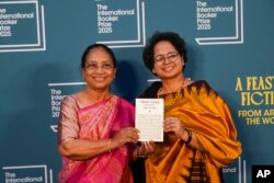  Бану Муштак и Дийпра Бхасти 