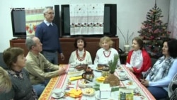 З пирогами та колядками: українські вечорниці в Криму (відео)