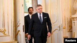 Новий прем’єр Словаччини Роберт Фіцо раніше заявив, що його країна більше не надаватиме Україні військову допомогу, обмежившись гуманітарною