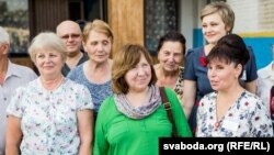 Сьвятлана Алексіевіч у школе ў Капаткевічах, дзе вучылася. 13 жніўня 2017