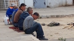 Diňle: Lebabyň sabyn zawodynyň işgärleri özleriniň ýygy-ýygydan tölegsiz dynç alşa ugradylmagyndan zeýrenýär