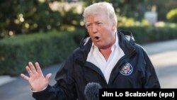 ԱՄՆ նախագահ Դոնալդ Թրամփը զրուցում է լրագրողների հետ, Վաշինգտոն, 3-ը հոկտեմբերի, 2017թ․