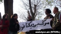 Armenia -- Iranians in Yerevan protest against the possible execution of Sakineh Mohammadi Ashtiani, an Iranian woman accused of adultery, 8Nov2010.