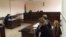 В Сухуми продолжается судебный процесс над известным абхазским журналистом Изидой Чаниа по иску экс-министра внутренних дел Рауля Лолуа