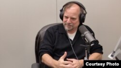 Александр Генис