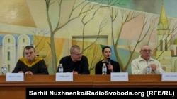 Былыя палітвязьні Ўладзь Лабковіч, Віктар Бабарыка, Марыя Калесьнікава, Аляксандар Фядута. Чарнігаў, 14 сьнежня 2025 году