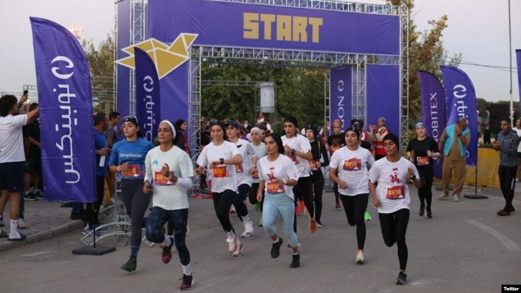 بخش قابل توجهی از زنان دونده حجاب اجباری نداشتند