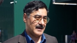 Шоири тоҷик Сиёвуш Ҷунайдӣ ба ватан баргашт