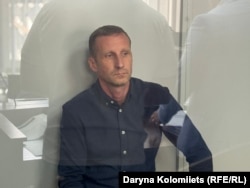 Василь Гончарук, організатор заходу на полігоні під Києвом, по якому вдарили війська РФ, на обранні йому запобіжного заходу, Святошинський суд у Києві, 27 липня 2026 року