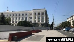 Здание российского Совета министров Крыма в Симферополе, август 2021 года