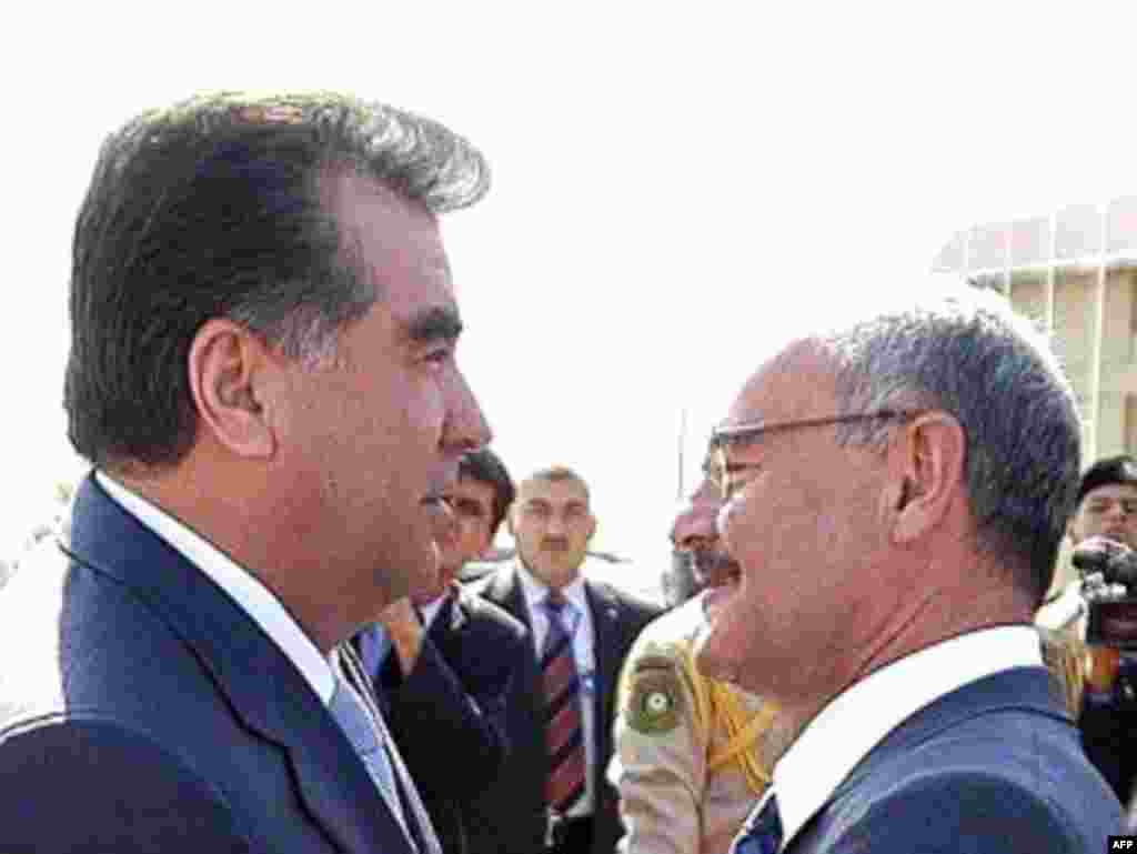 Artur Rasizadə Tacikistan prezidenti Emomali Rakhmonla (13 Avqust 2007)
