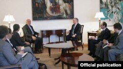 Armenia - Foreign Minister Edward Nalbandian meets with Iran's Deputy Foreign Minister Ebrahim Rahimpour, Yerevan, 11Jun2015.
