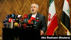 ظریف به گفته ایرنا اولین وزیر خارجهای خواهد بود که در دولت جدید لبنان به این کشور سفر میکند.