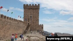 Генуэзская крепость в Судаке: прикосновение к Средневековью (фотогалерея)