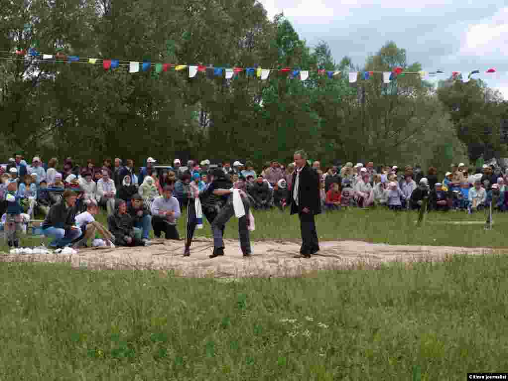 Нөнәгәр авылы, Балтач районы, 12 июнь 2011 (Алсу Нуретдинова фотолары)