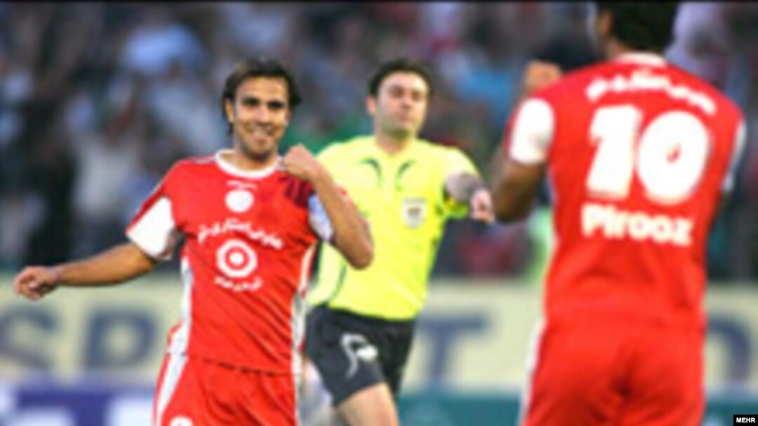 پرسپولیس برای قهرمانی نیازمند پیروزی در مسابقه با سپاهان است.
عکس از مهر