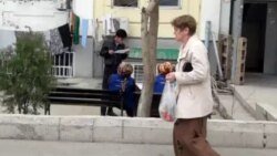 "Ne bärde, ne-de ol ýerde". Türkmenistanda galan etnik gazaklaryň umytsyzlygy