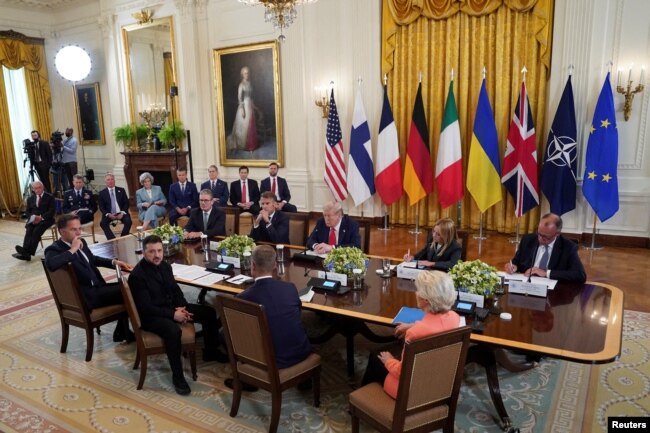 Европейские лидеры и президент США Дональд Трамп проводят переговоры в Вашингтоне