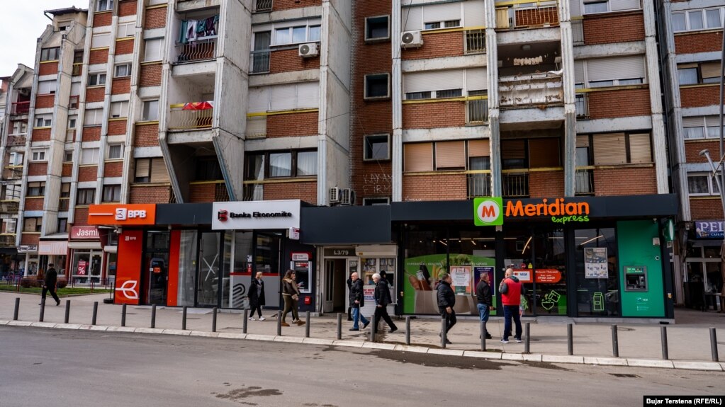 Përveç bizneseve, në veri janë hapur banka, por edhe zyra të Postës së Kosovës.