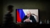 Кремль боится за рейтинг Путина из-за принуждения к вакцинации - "Медуза"