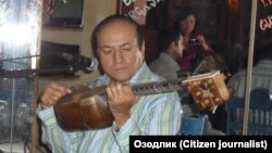 25 октября 2009 года Ортик Отажонов гостил в Праге.